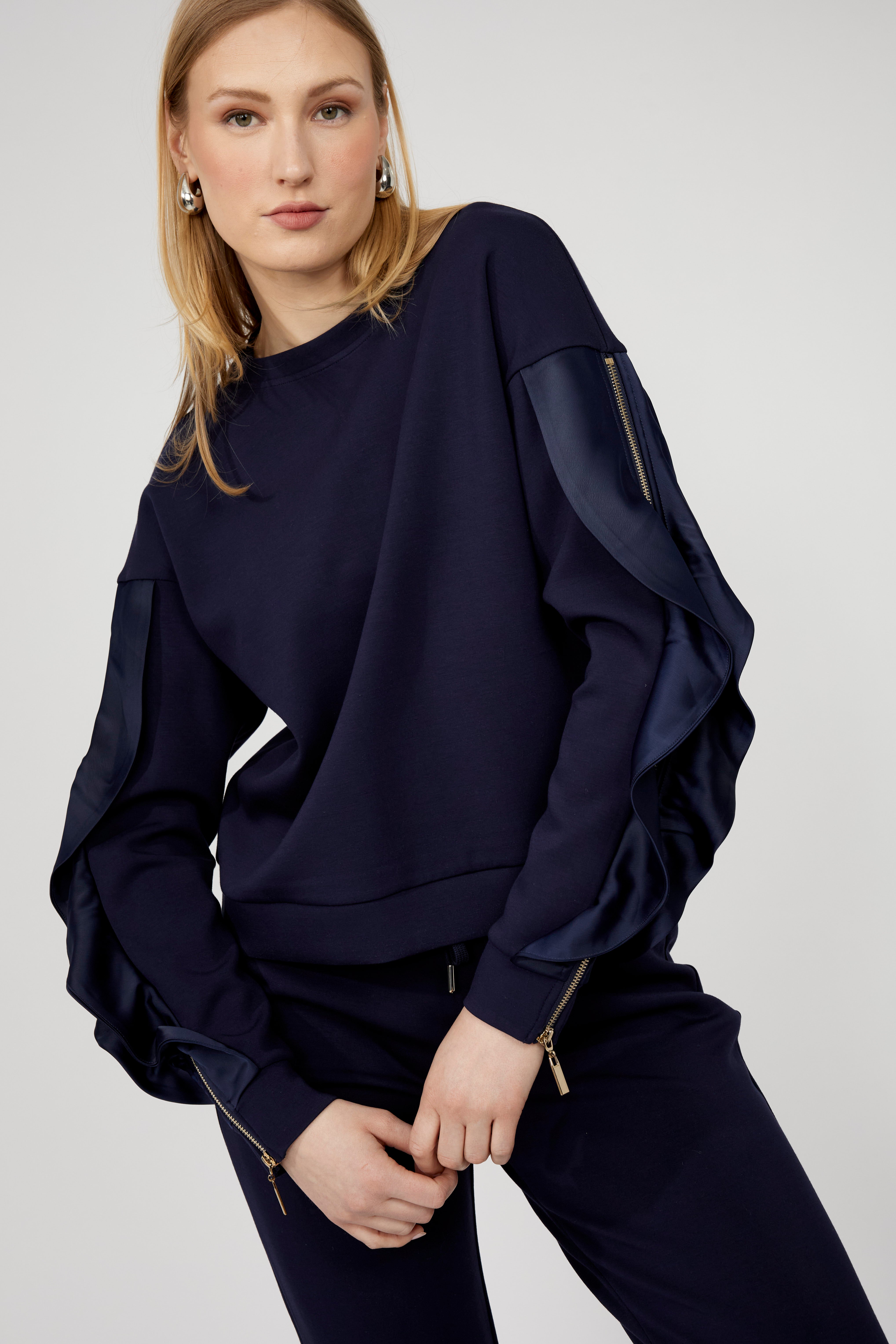 Frank Lyman 253850 Midnight Relaxed Fit Puff-sleeve Top