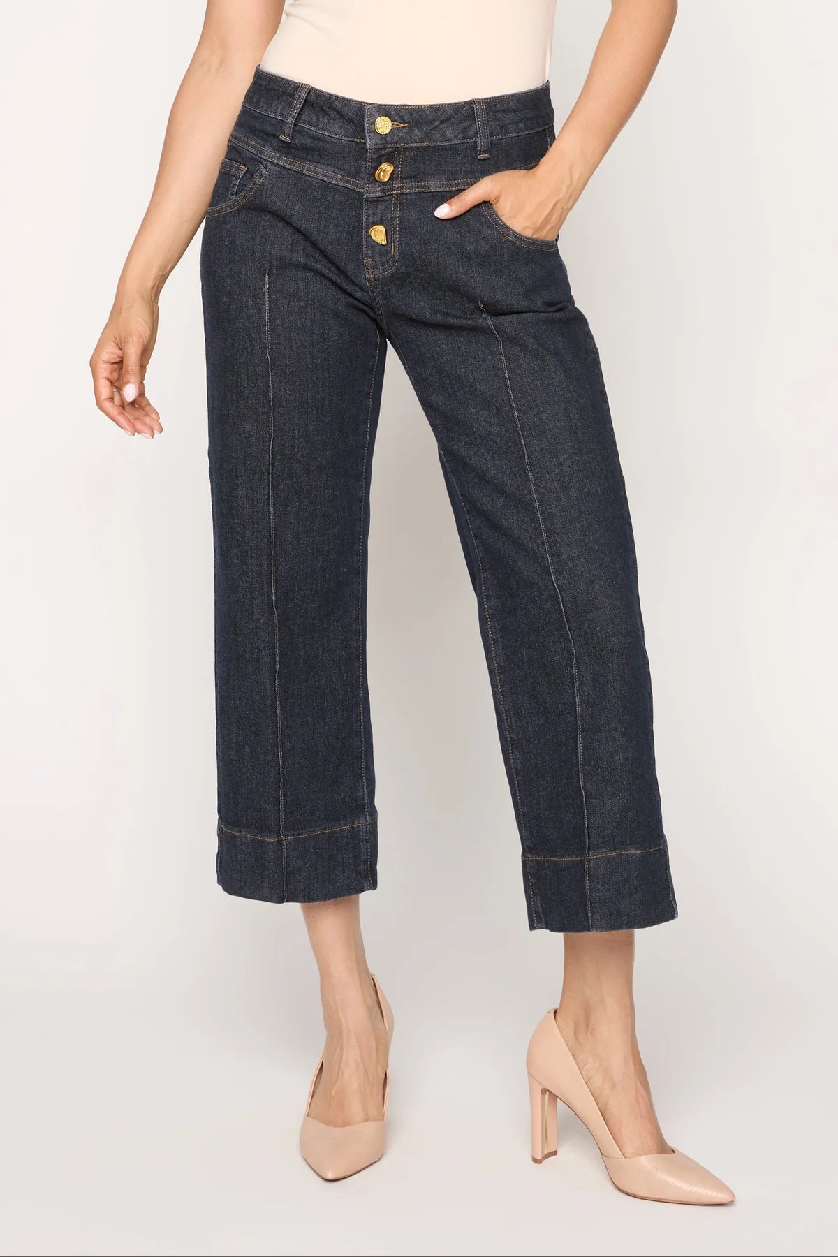 Wide-Leg Cropped Jeans