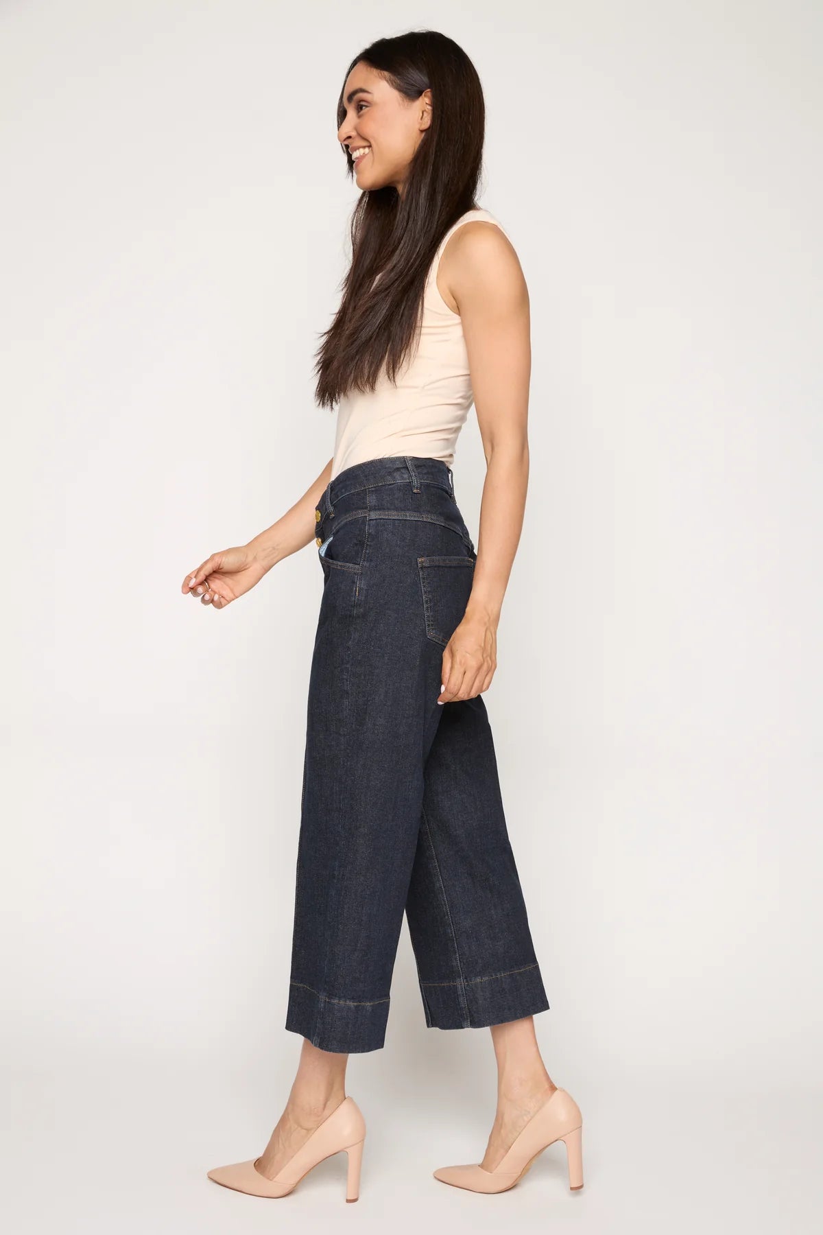Wide-Leg Cropped Jeans