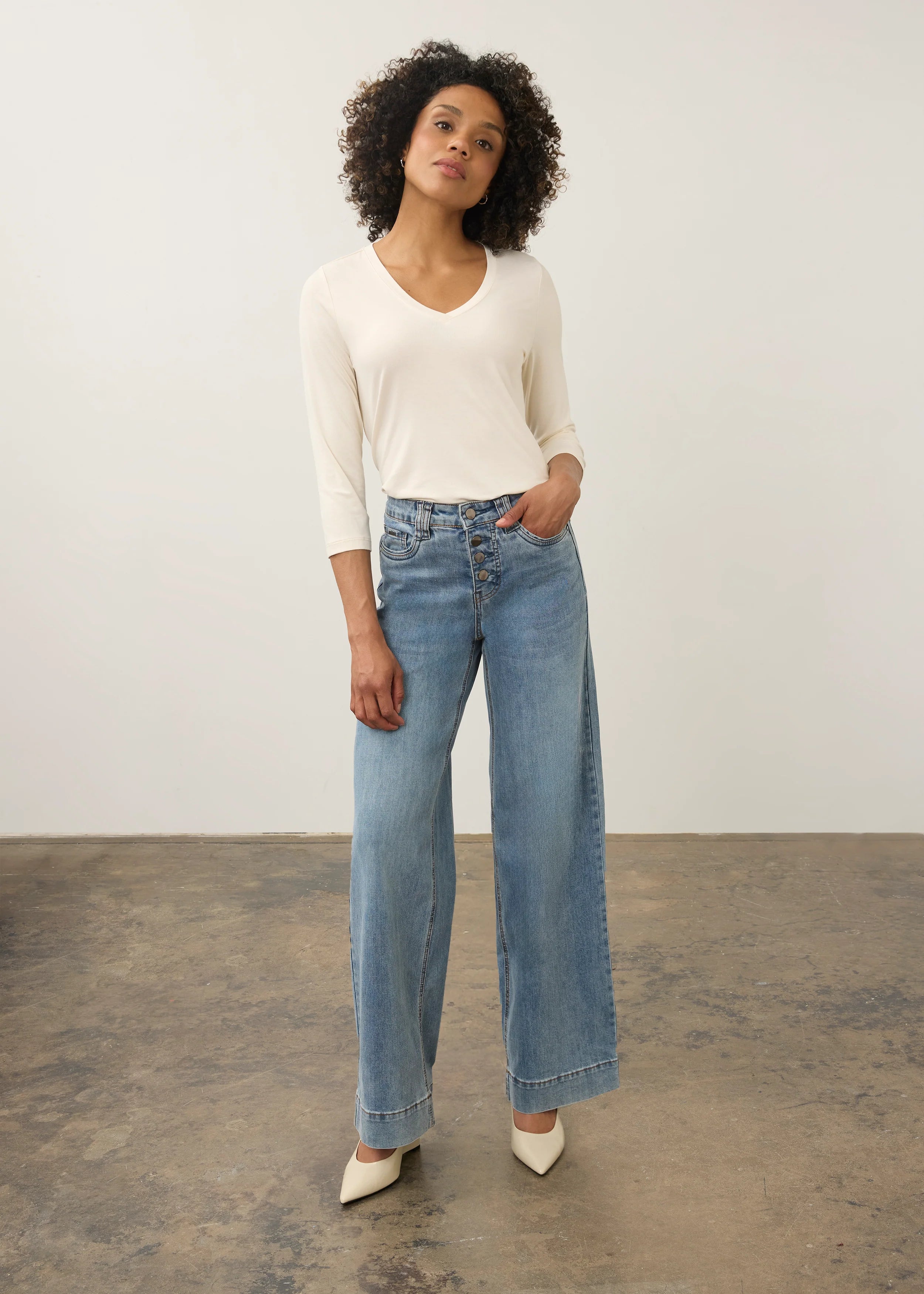 3/4 Sleeve V-Neck Top